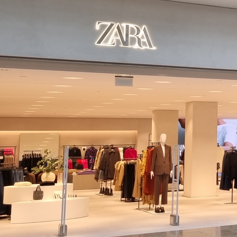 Reabriu a Zara